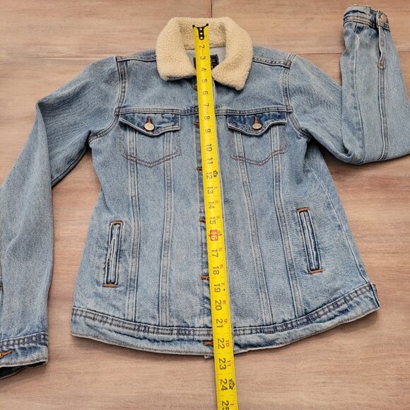 C&A Basic Denim Collection Women’s Jean Jacket Size Small Blue Casual - Picture 5 of 9